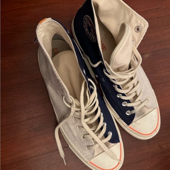 Converse High-Tops All Star in Blue and Cream - Picture 2 of 15